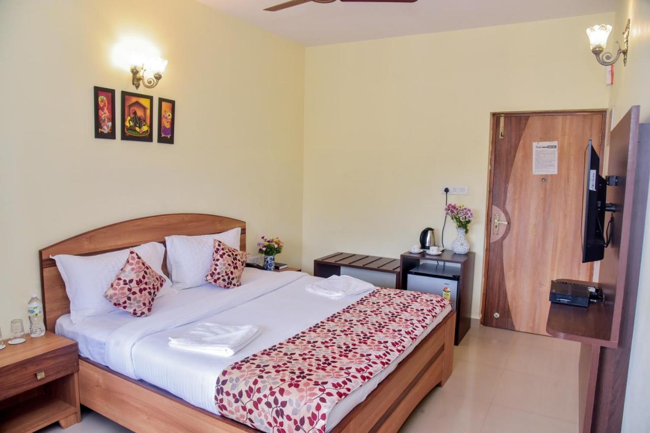 Candolim Grande Resort מראה חיצוני תמונה